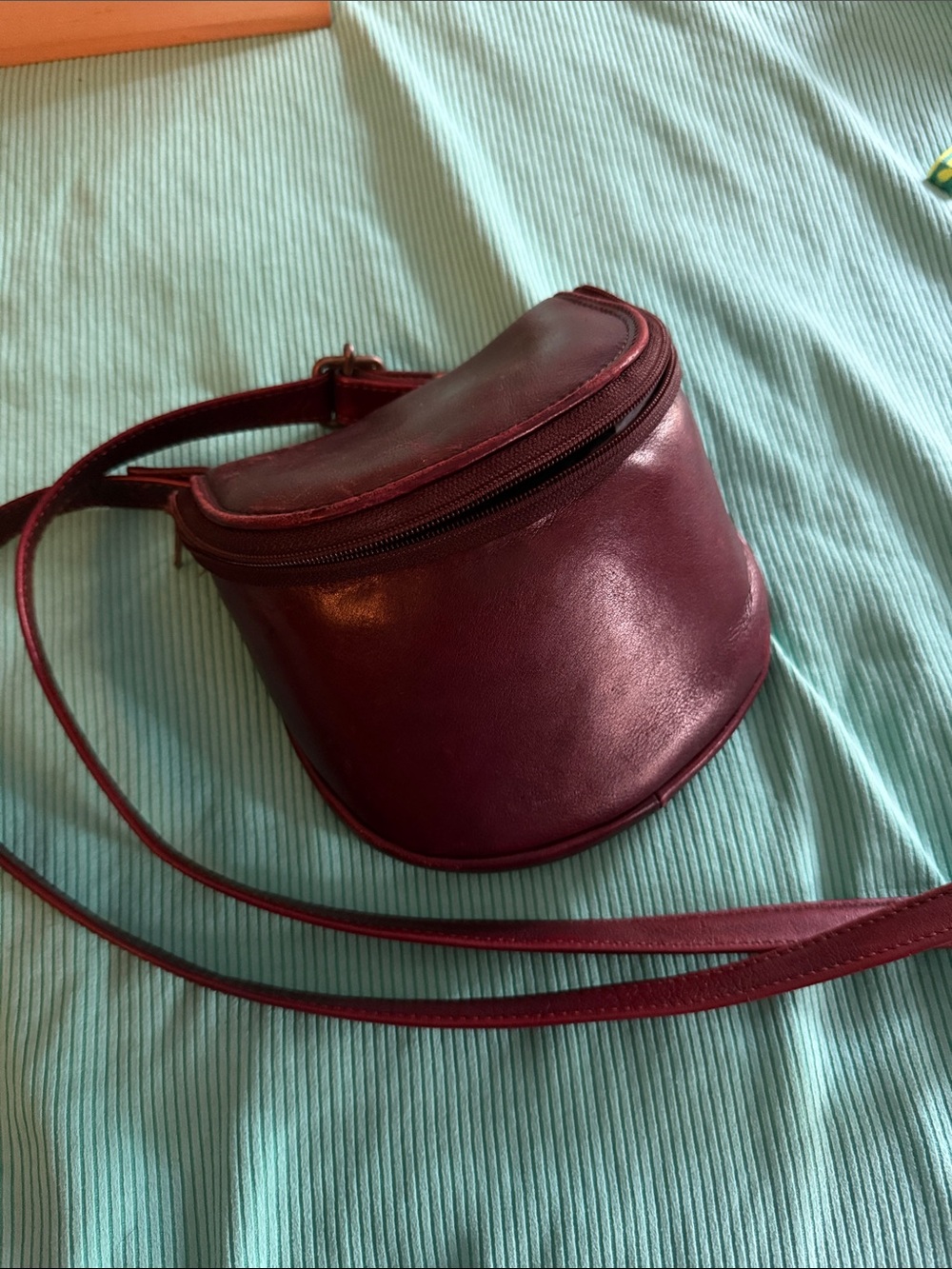 Women's Burgundy Leather Crossbody Bag with Adjustable Strap